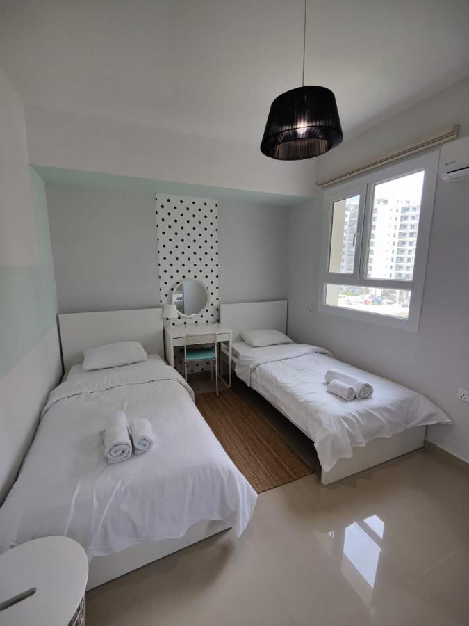 Spartacus Pool Apartments In Caesar Resort & Spa Trikomo Εξωτερικό φωτογραφία